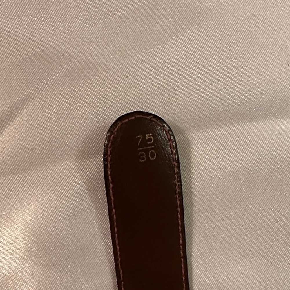 Vintage Gucci Brown Leather Belt with Gold Buckle - Picture 3 of 4